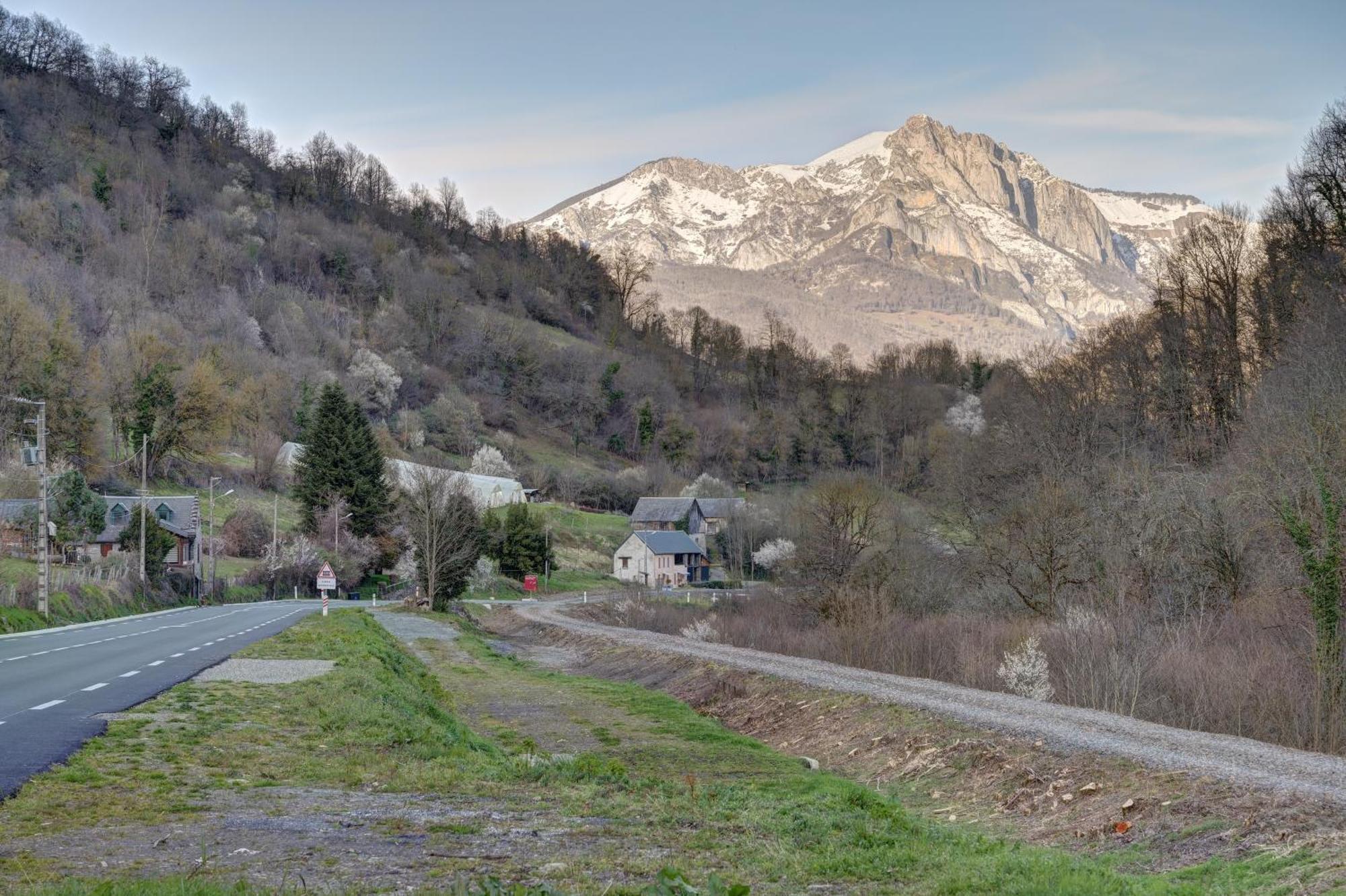 A 208 Pics D'Aran Apartment Bagneres-de-Luchon Exterior photo